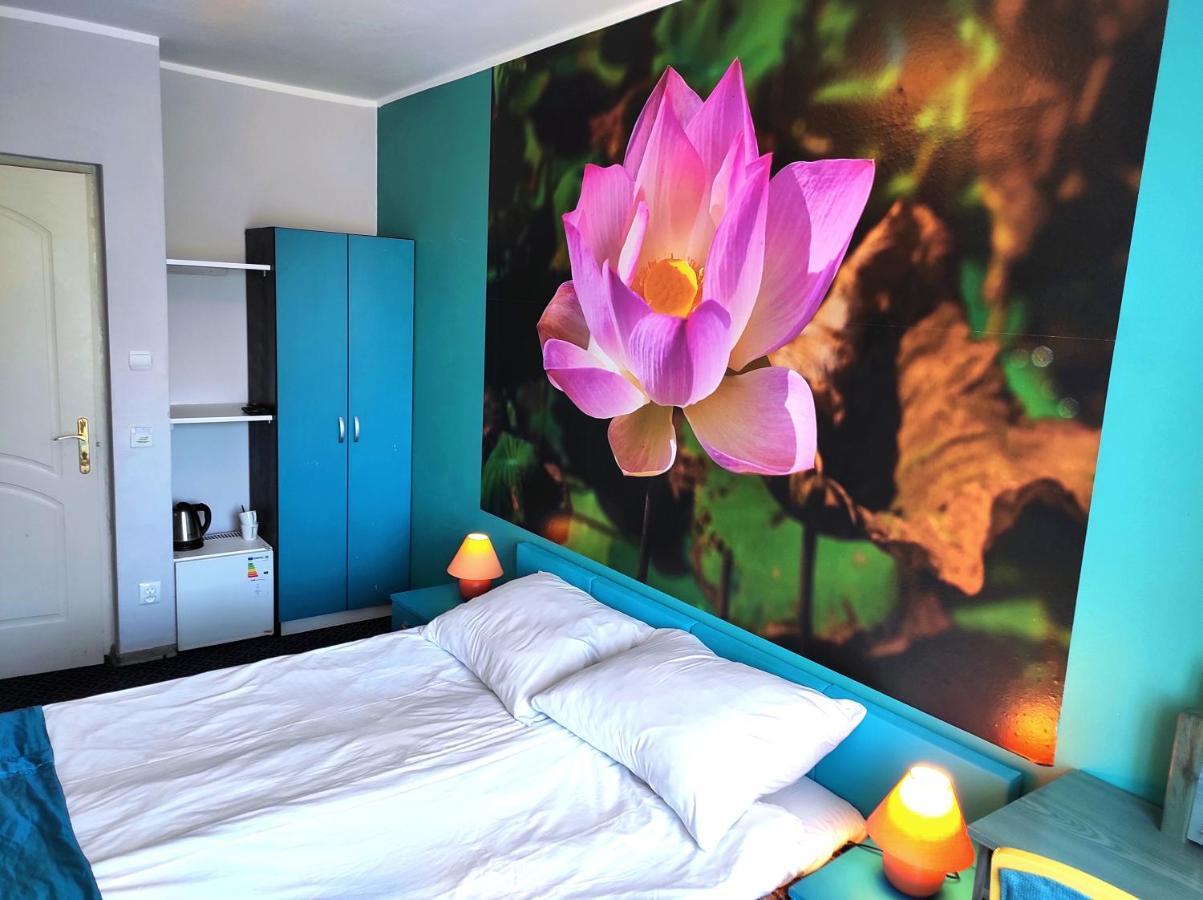 Pod Roza B&B Ustka Eksteriør billede