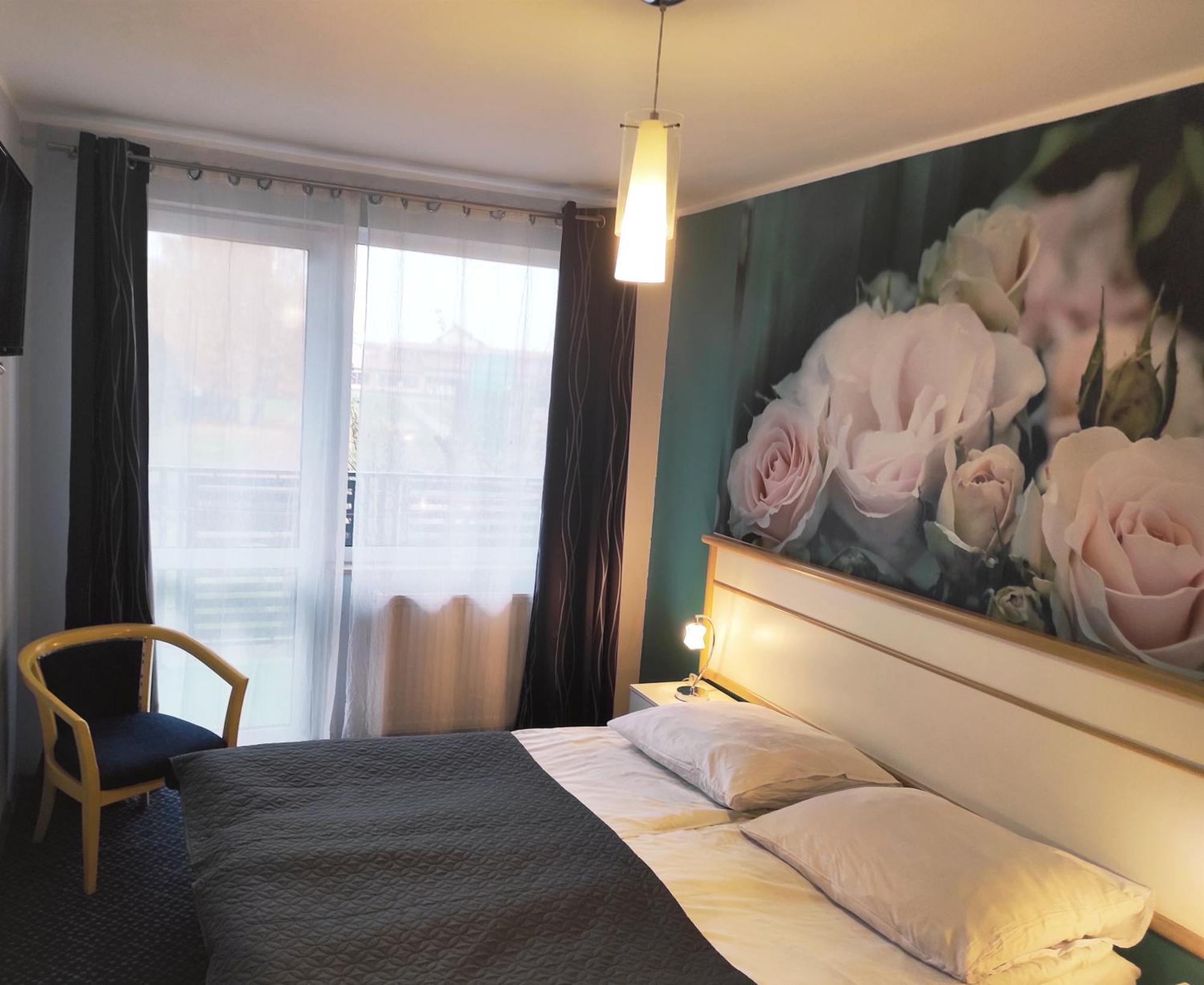 Pod Roza B&B Ustka Eksteriør billede
